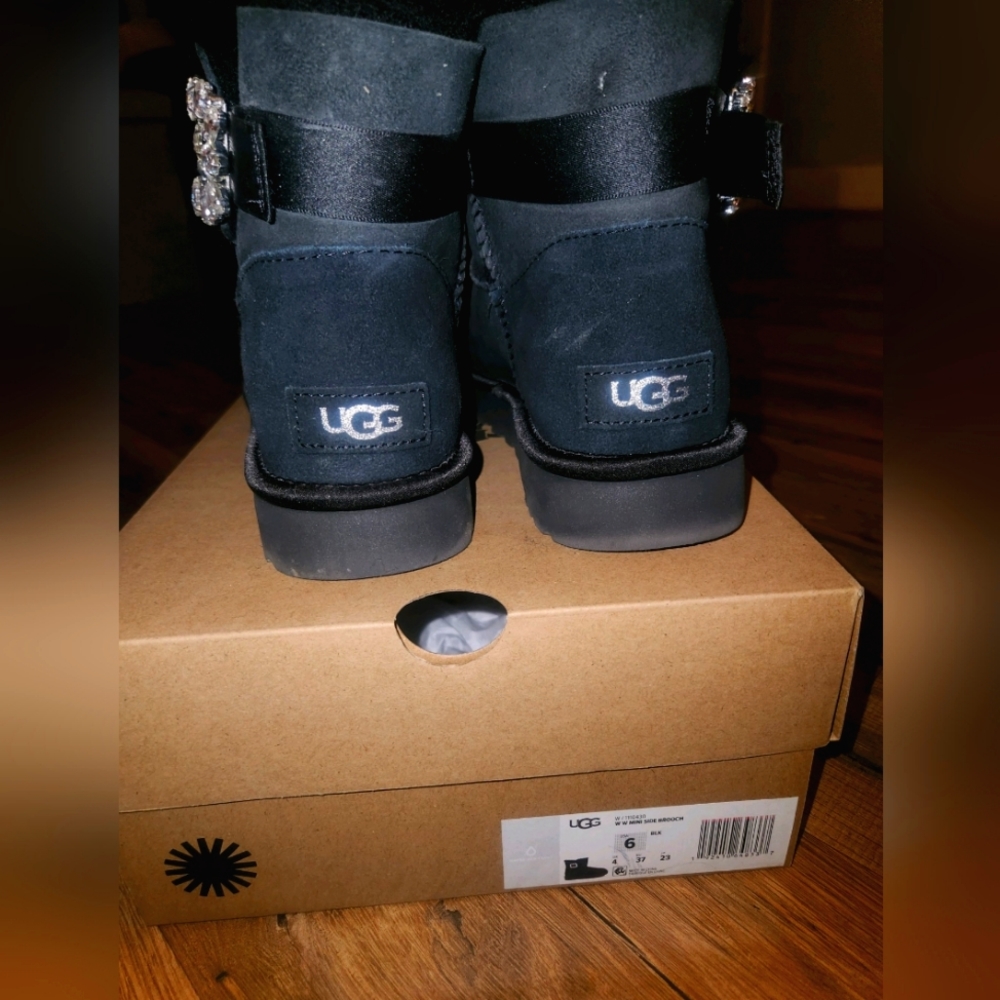 UGG Mini Boots, Black, Size 6 - Picture 3 of 4